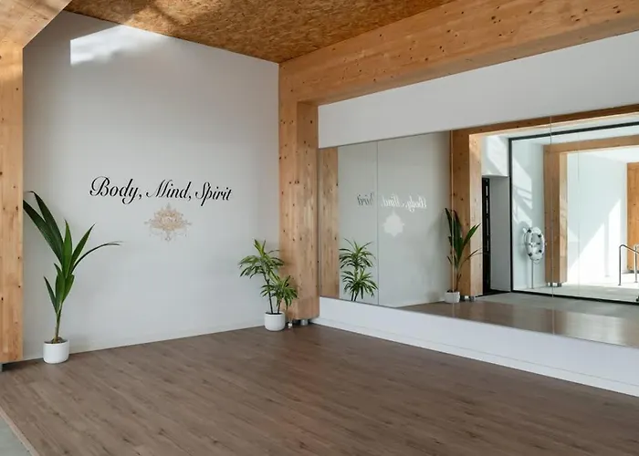 Domillion Paraiso Pueblo 2bdr W Rooftop Terrace