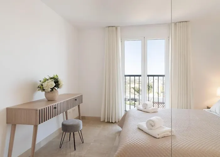 Domillion Paraiso Pueblo 2bdr W Rooftop Terrace Appartement Estepona