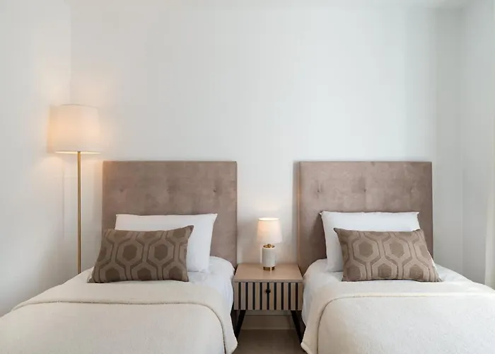 Domillion Paraiso Pueblo 2bdr W Rooftop Terrace