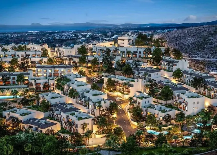 Domillion Paraiso Pueblo 2bdr W Rooftop Terrace * إِستيبونا